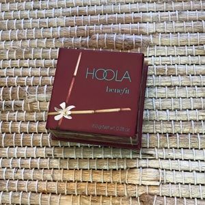 Benefit hooks bronzer